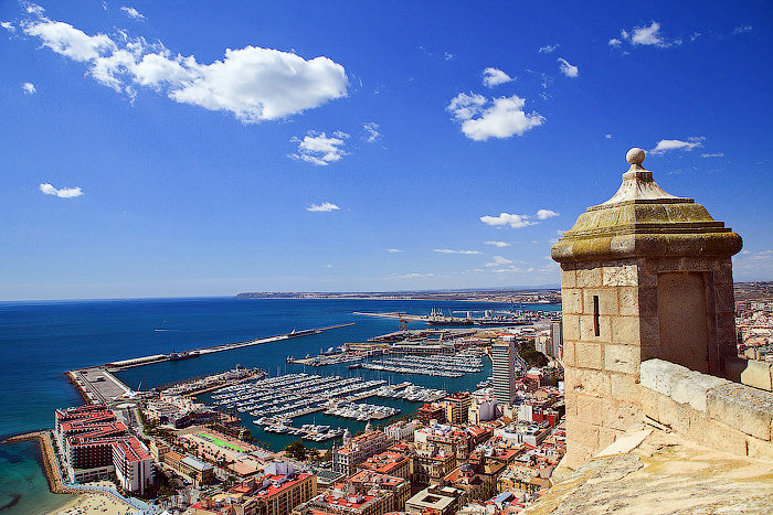 Alicante engraved city travel ring
